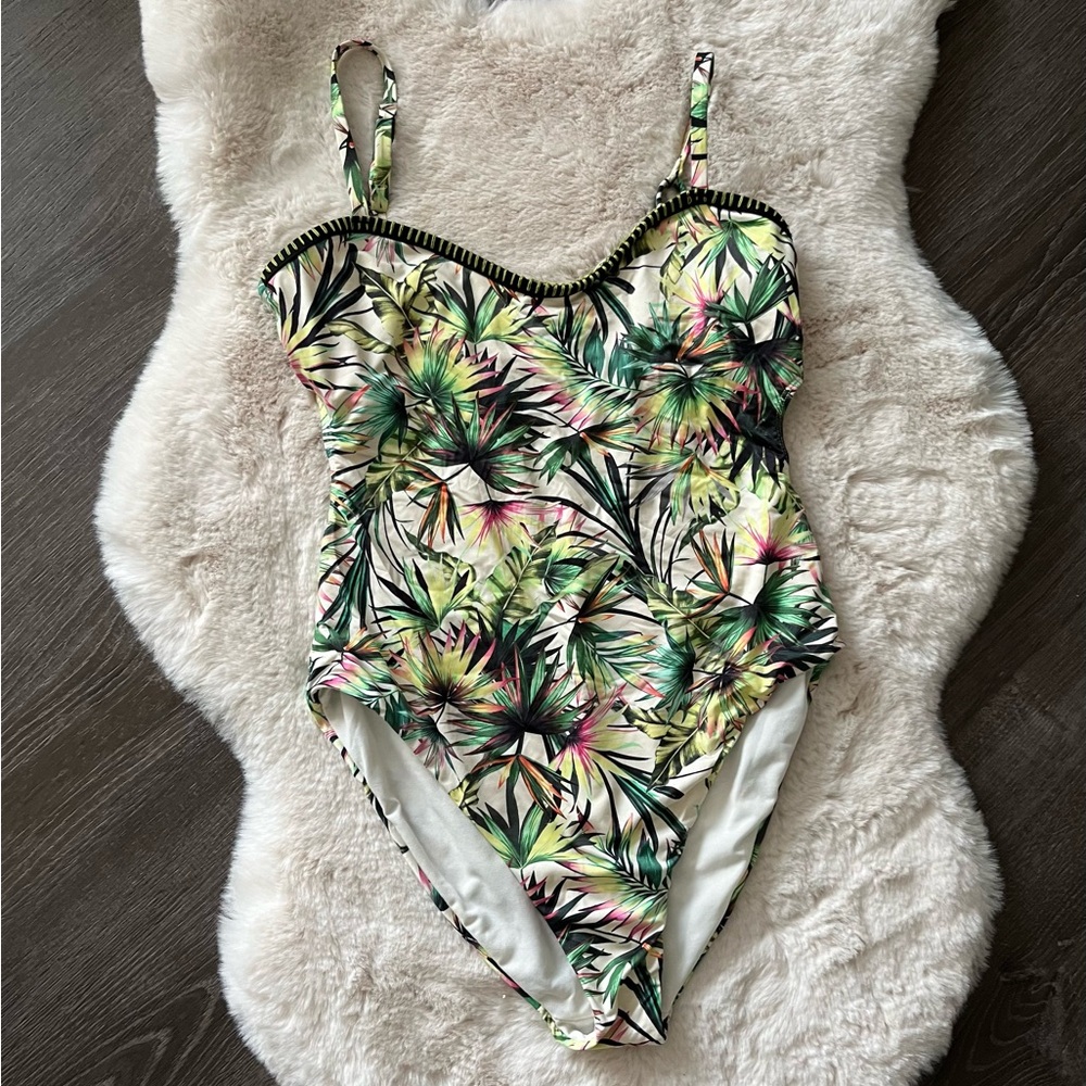 Lucky Brand Coastal Tropical Print One-Piece Swimsuit‎ - Picture 2 of 10